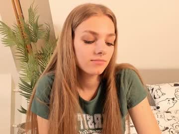 girl Huge Tit Cam with odelindabracher