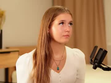 girl Huge Tit Cam with elvinagallamore