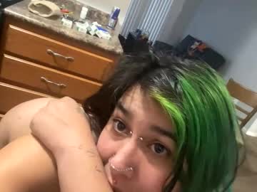 girl Huge Tit Cam with cinnabon96