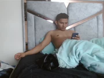 couple Huge Tit Cam with alexvsluisa