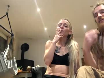couple Huge Tit Cam with minimarybloody