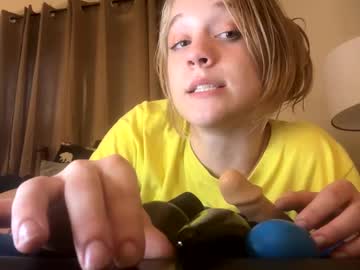 girl Huge Tit Cam with lola_bunns