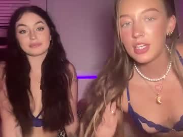 girl Huge Tit Cam with kydenae