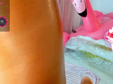 girl Huge Tit Cam with chay__