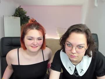 couple Huge Tit Cam with doreen_and_mona