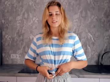 girl Huge Tit Cam with gillianengelby