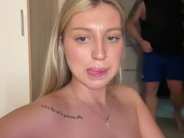 couple Huge Tit Cam with skyffi